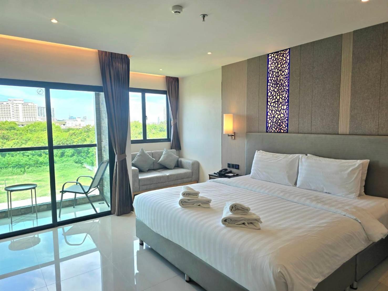 The Tj Hotel Jomtien Экстерьер фото